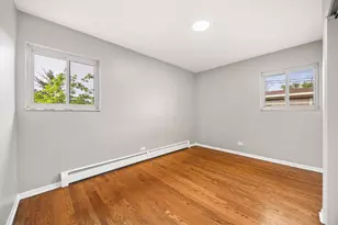16 N Garfield St, Lombard, IL 60148 - Photo 8