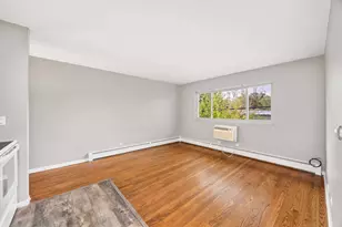 16 N Garfield St, Lombard, IL 60148 - Photo 4