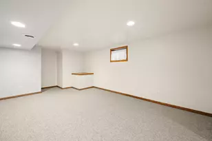 3347 Meadow Trail W, Dekalb, IL 60115 - Photo 28