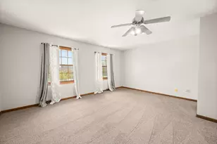 3347 Meadow Trail W, Dekalb, IL 60115 - Photo 20