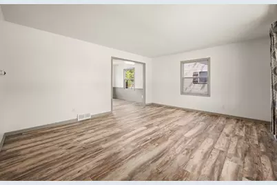 3347 Meadow Trail W, Dekalb, IL 60115 - Photo 16