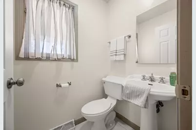 3347 Meadow Trail W, Dekalb, IL 60115 - Photo 18