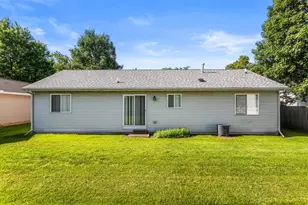 406 E Beardsley Ave, Champaign, IL 61820 - Photo 4