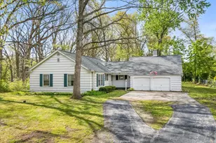 29W007 Oak Ln, Warrenville, IL 60555 - Photo 2