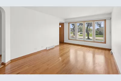 8600 W Ainslie Street, Norridge, IL 60706 - Photo 4