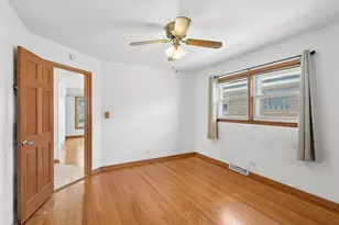8600 W Ainslie St, Norridge, IL 60706 - Photo 12