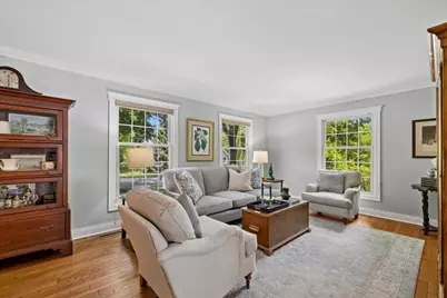 311 Hyatt Drive, Libertyville, IL 60048 - Photo 4