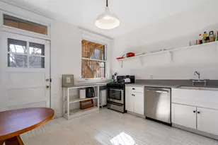 1365 E 52nd St, Chicago, IL 60615 - Photo 14