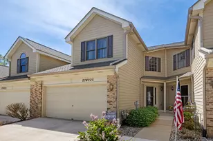 27W225 Ash Ct, Winfield, IL 60190 - Photo 1