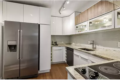 2400 N Lakeview Avenue #1704, Chicago, IL 60614 - Photo 6