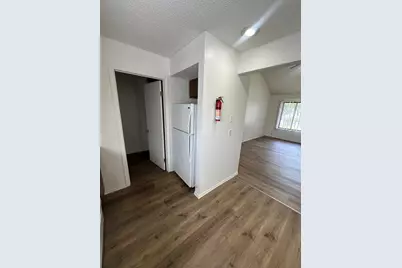 906 Pomona Drive #906, Champaign, IL 61822 - Photo 6