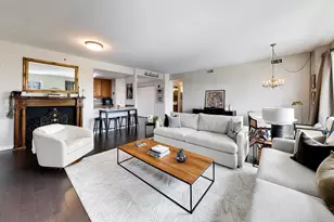 77 S Evergreen Ave, Arlington Heights, IL 60005 - Photo 6