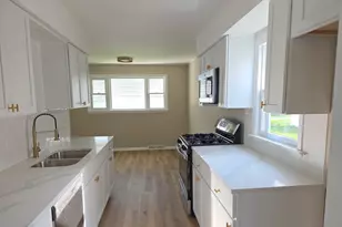 20 W 140th Ct, Riverdale, IL 60827 - Photo 6