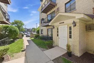 7204 W Cortland St, Elmwood Park, IL 60707 - Photo 4