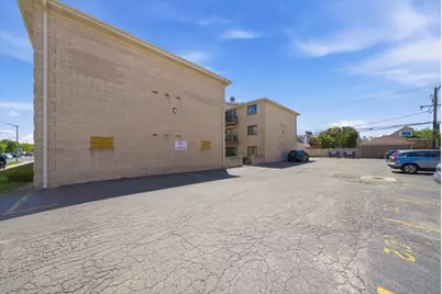 7204 W Cortland Street #205, Elmwood Park, IL 60707 - Photo 24