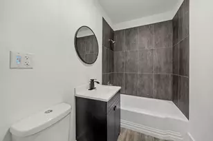 712 N Court St, Rockford, IL 61103 - Photo 10