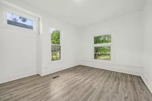 712 N Court St, Rockford, IL 61103 - Photo 8