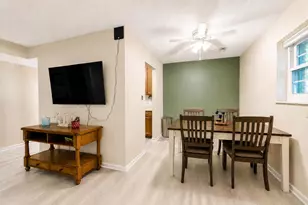 511 Broadway Ave, Mattoon, IL 61938 - Photo 8