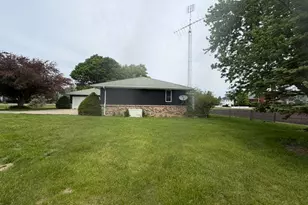 1698 E 950th Rd, Tonica, IL 61370 - Photo 6