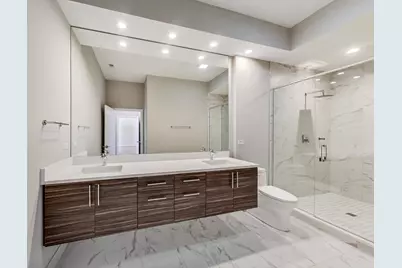 8025 Skokie Boulevard #302, Skokie, IL 60077 - Photo 8