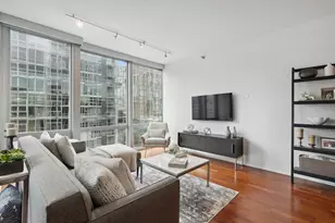 160 E Illinois St, Chicago, IL 60611 - Photo 6