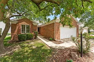 2412 Stillwater Dr, Champaign, IL 61821 - Photo 2
