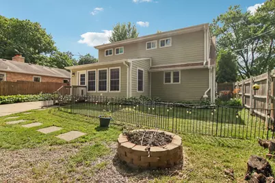 409 Hubbard Avenue, Elgin, IL 60123 - Photo 38