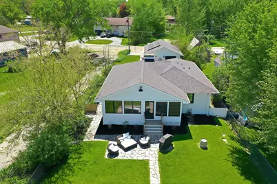 624 Country Club Drive, McHenry, IL 60050 - Photo 2
