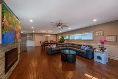586 Earl Drive, Northfield, IL 60093 - Photo 8