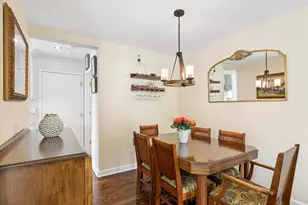2026 N Charter Point Dr, Arlington Heights, IL 60004 - Photo 12