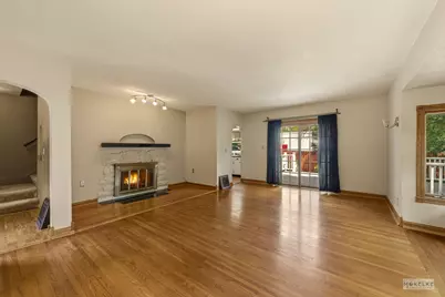 105 E Main Street, Yorkville, IL 60560 - Photo 8