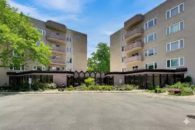 6411 Lincoln Avenue #303, Morton Grove, IL 60053 - Photo 1
