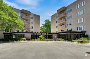 6411 Lincoln Ave, Morton Grove, IL 60053 - Photo 1
