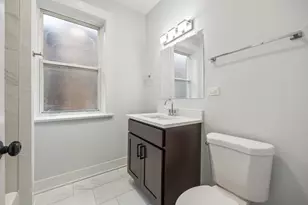 5439 S Indiana Ave, Chicago, IL 60615 - Photo 16