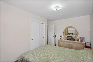 8240 45th St, Lyons, IL 60534 - Photo 16
