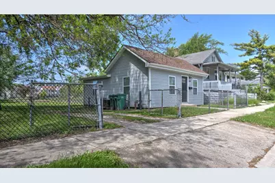 339 S Joliet Street, Joliet, IL 60436 - Photo 2