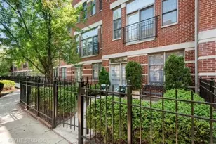 849 N May St, Chicago, IL 60642 - Photo 1