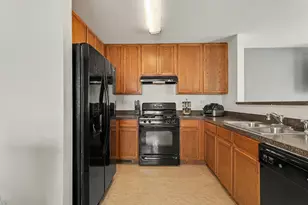 2913 Meadowview Ln, Montgomery, IL 60538 - Photo 6