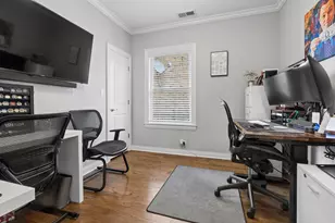 5305 W Addison St, Chicago, IL 60641 - Photo 6