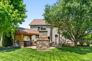390 Bloomfield Cir E, Oswego, IL 60543 - Photo 34