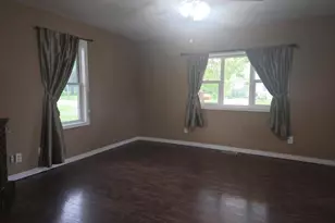 303 N Washington, Carthage, IL 62321 - Photo 8