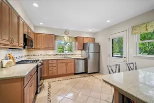465 Princeton Ln, Deerfield, IL 60015 - Photo 10