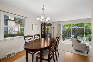 465 Princeton Ln, Deerfield, IL 60015 - Photo 8