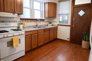 6733 S Maplewood Ave, Chicago, IL 60629 - Photo 8