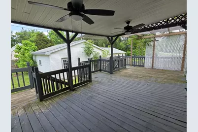 919 E Johnson Street, Clifton, IL 61727 - Photo 10