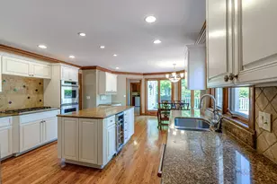 3944 Lakeview Ct, Long Grove, IL 60047 - Photo 12