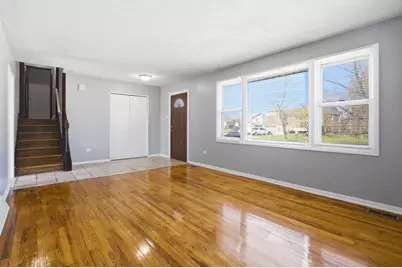 16544 Prairie Avenue, South Holland, IL 60473 - Photo 2