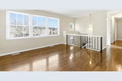 16419 Woodlawn West Avenue, South Holland, IL 60473 - Photo 2