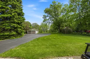 1021 N Sheridan Rd, Waukegan, IL 60085 - Photo 18