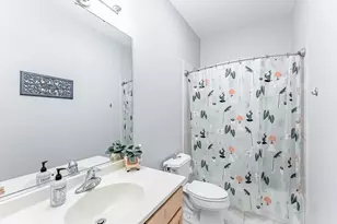 4157 N Kenmore Ave, Chicago, IL 60613 - Photo 18